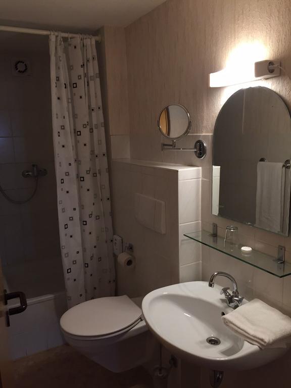Landhotel Graetz 艾恩灵 外观 照片